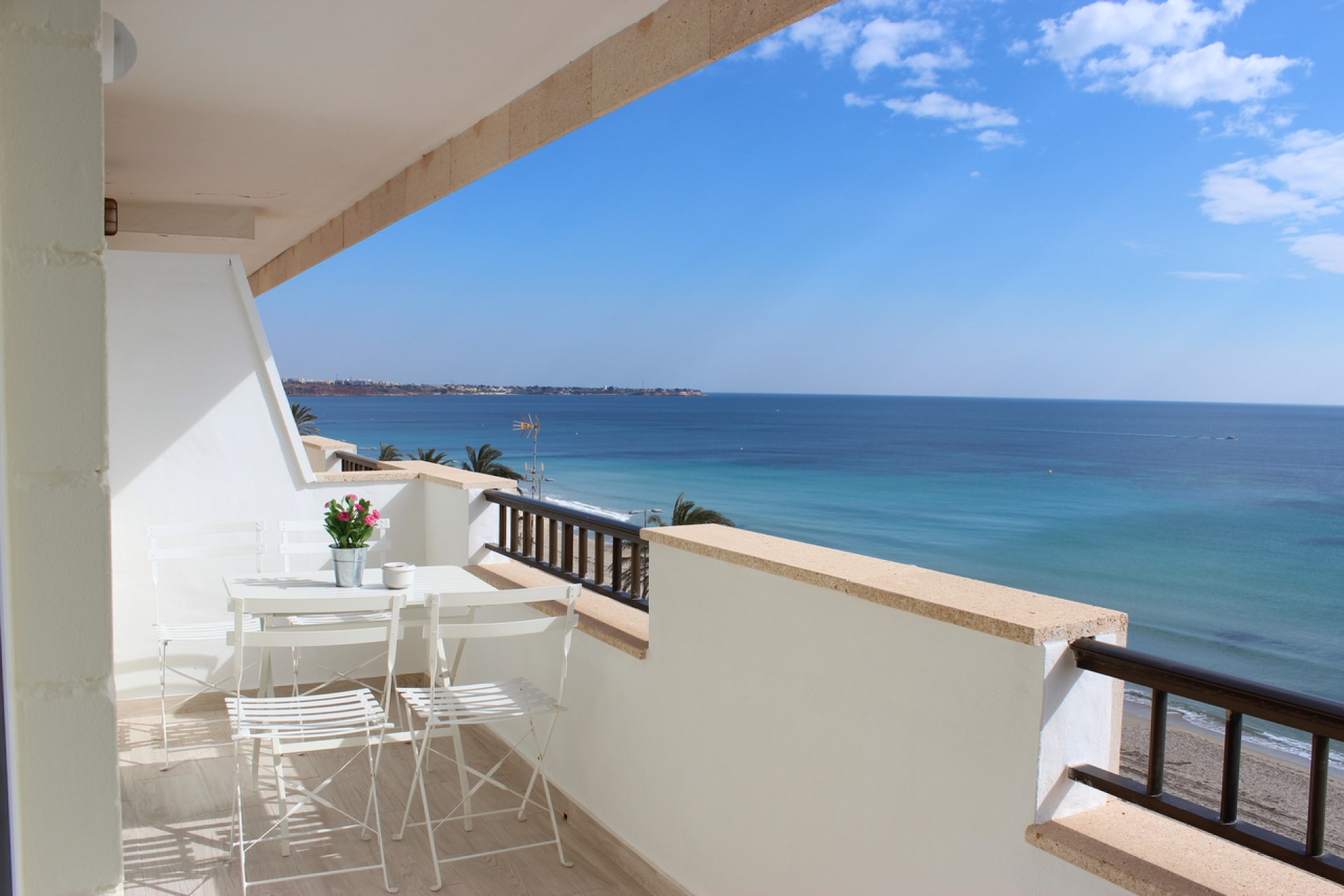 Brukt - Apartment -
Mil Palmeras - Costa Blanca