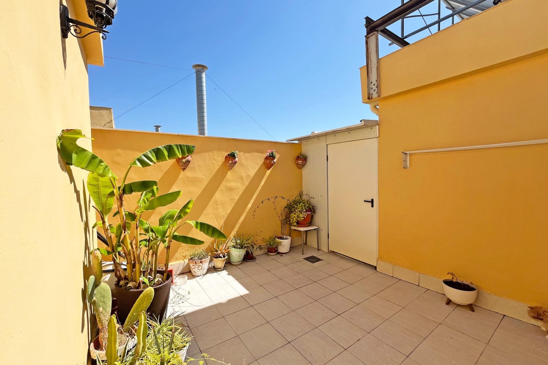 Brukt - Apartment -
Novelda - Barrio San Roque
