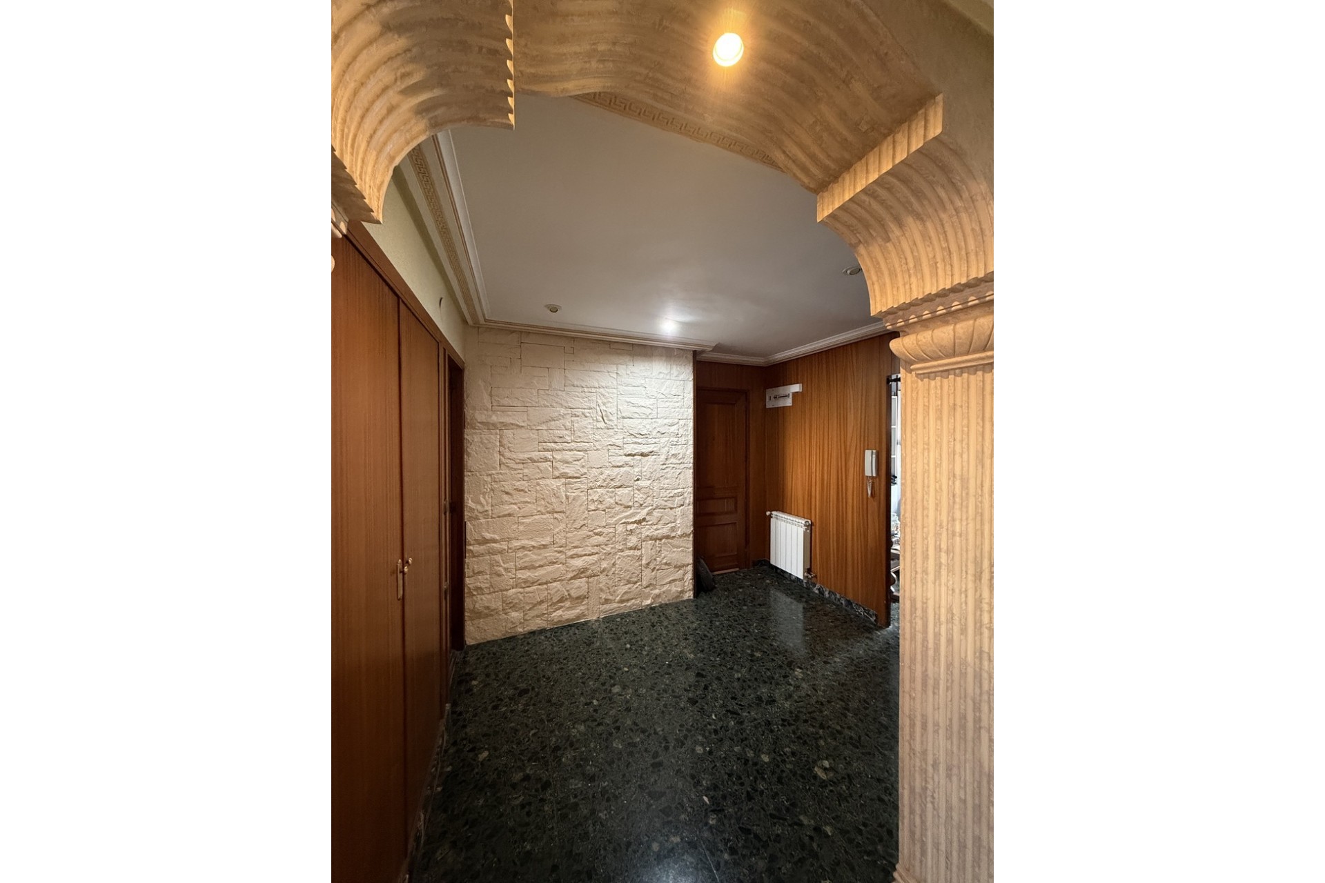 Brukt - Apartment -
Onil - Costa Blanca