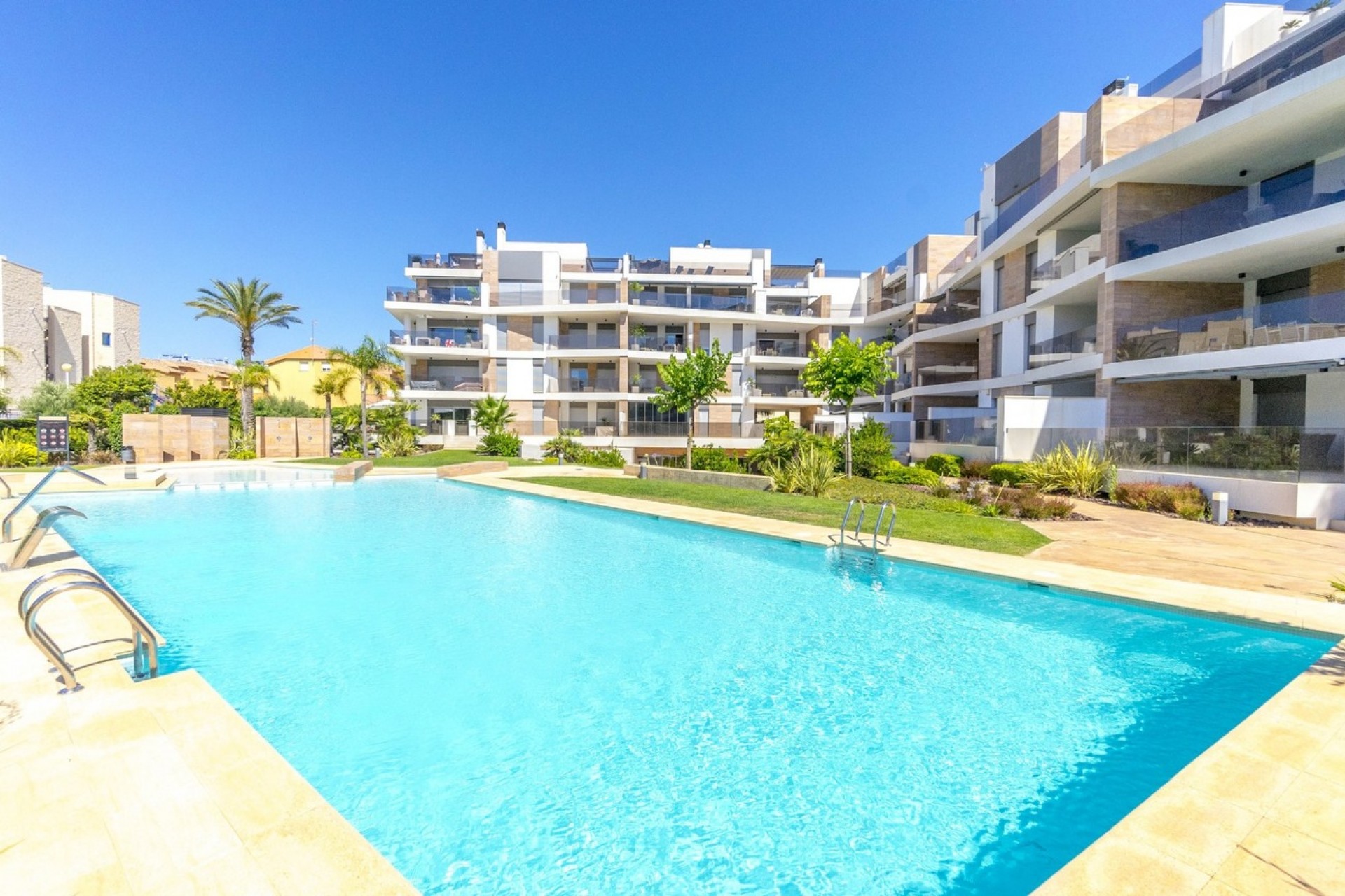 Brukt - Apartment -
Orihuela Costa - Cabo Roig