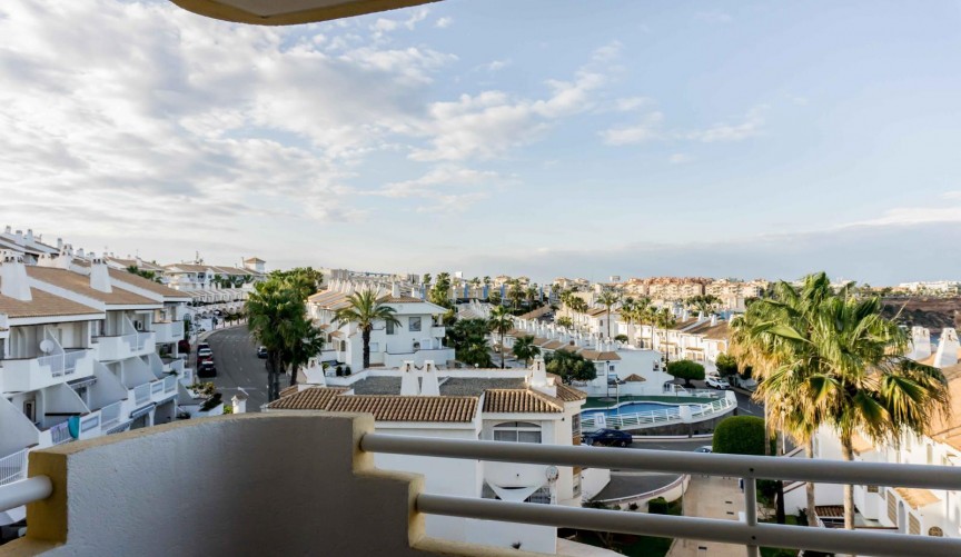 Brukt - Apartment -
Orihuela Costa - Campoamor