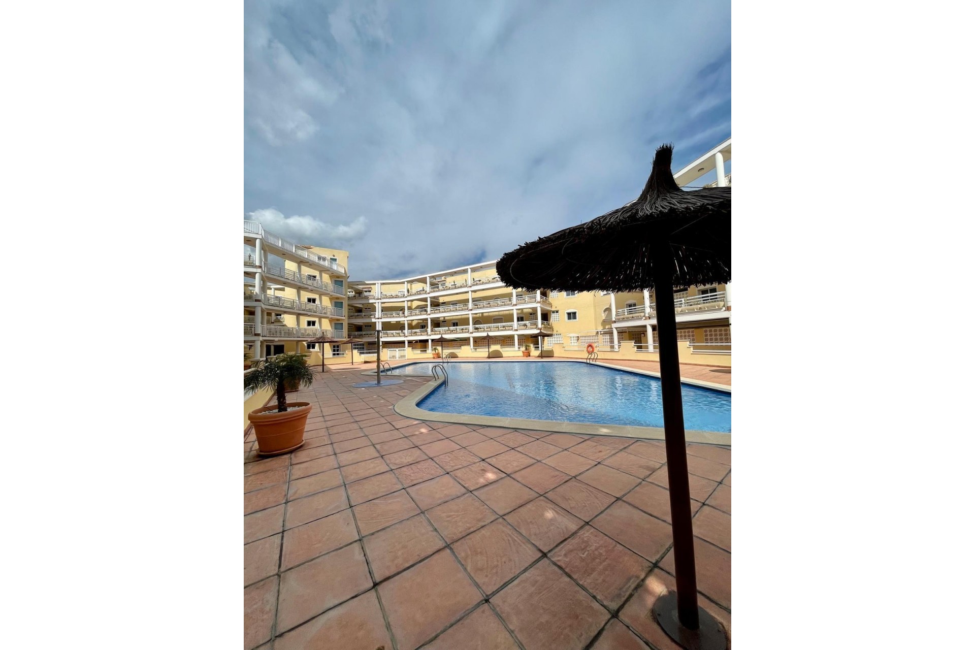 Brukt - Apartment -
Orihuela Costa - Campoamor