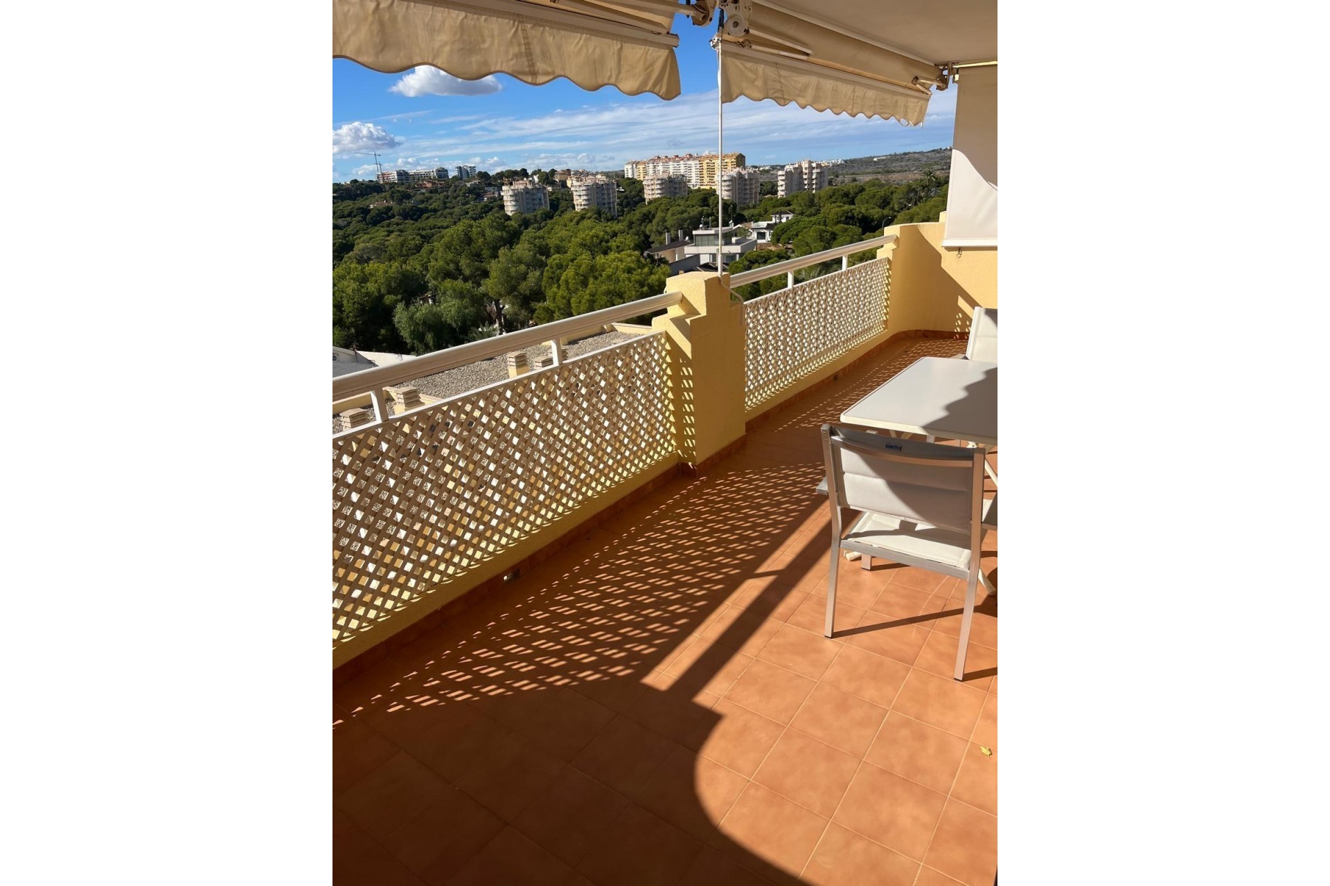 Brukt - Apartment -
Orihuela Costa - Campoamor