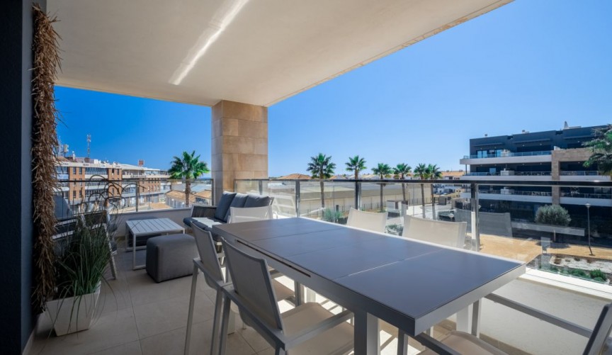 Brukt - Apartment -
Orihuela Costa - Costa Blanca