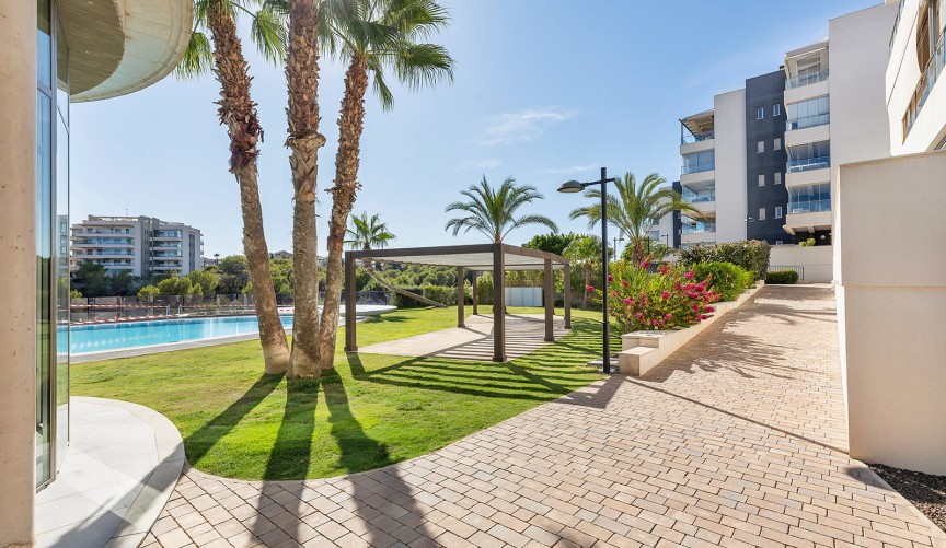 Brukt - Apartment -
Orihuela Costa - Costa Blanca