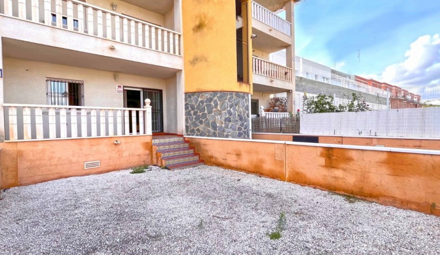 Brukt - Apartment -
Orihuela Costa - Costa Blanca