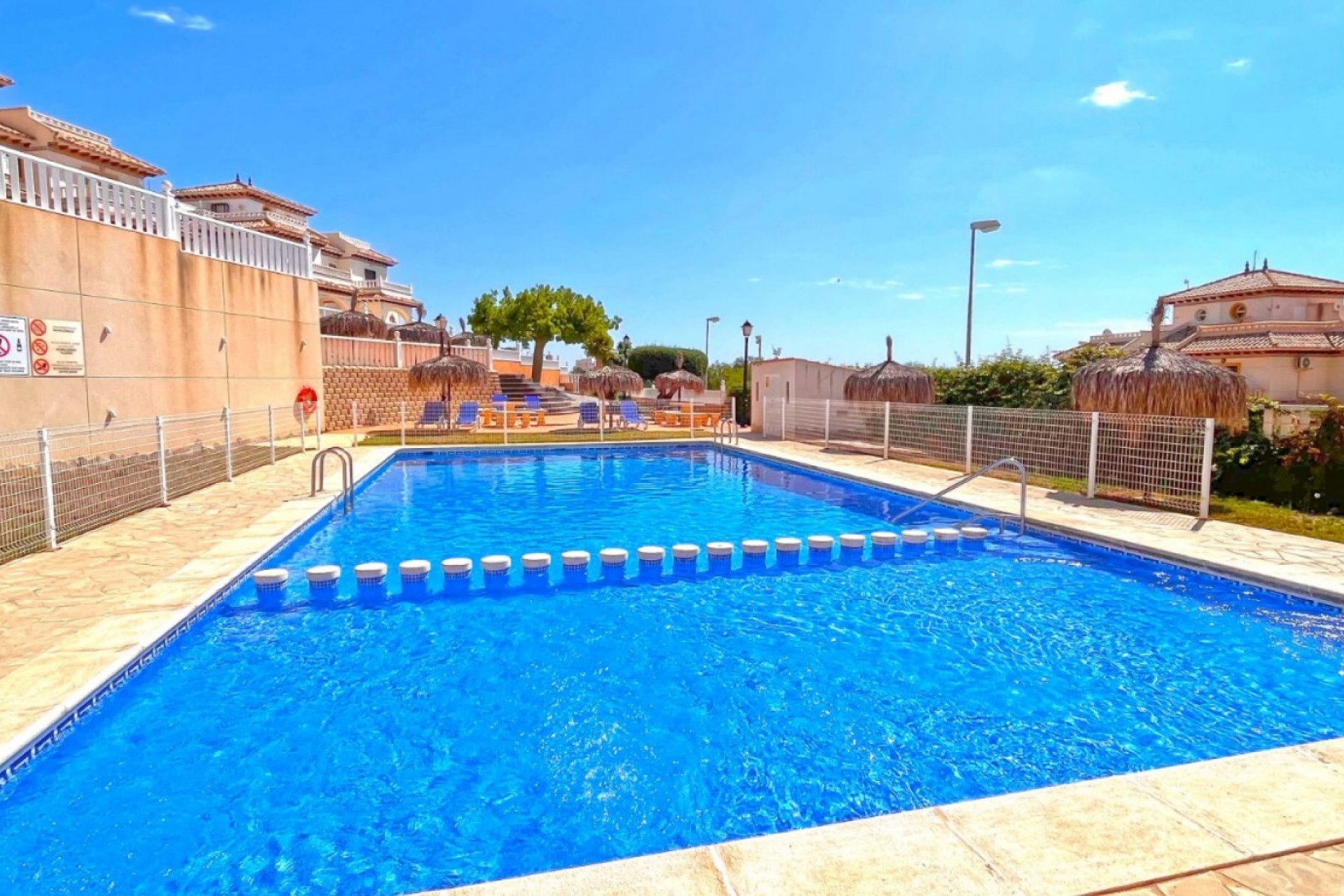 Brukt - Apartment -
Orihuela Costa - Costa Blanca