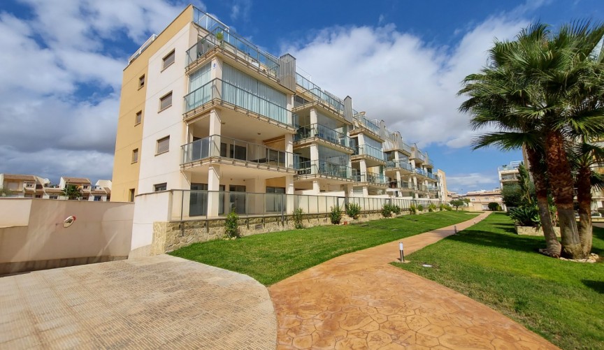 Brukt - Apartment -
Orihuela Costa - Costa Blanca