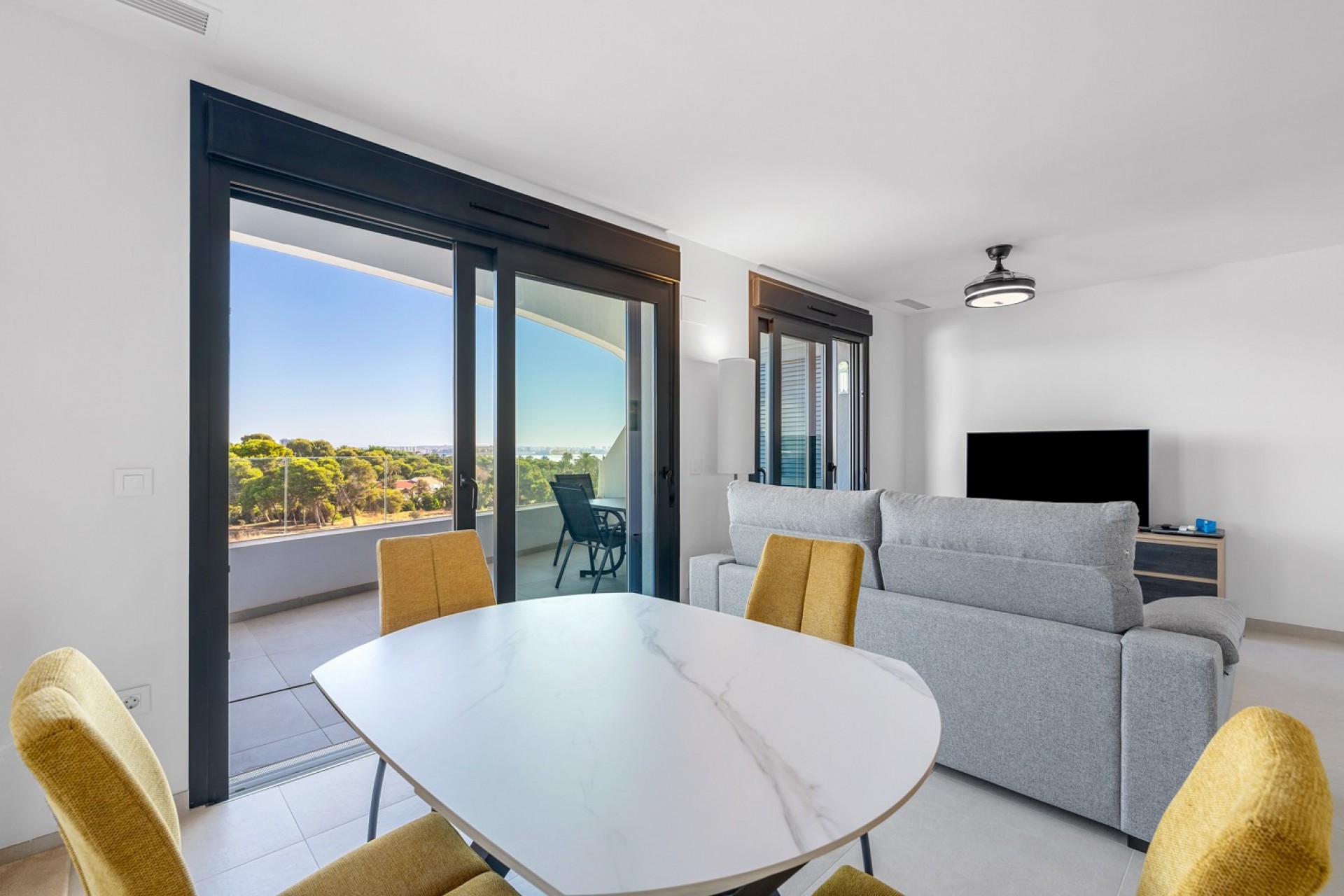 Brukt - Apartment -
Orihuela Costa - Costa Blanca