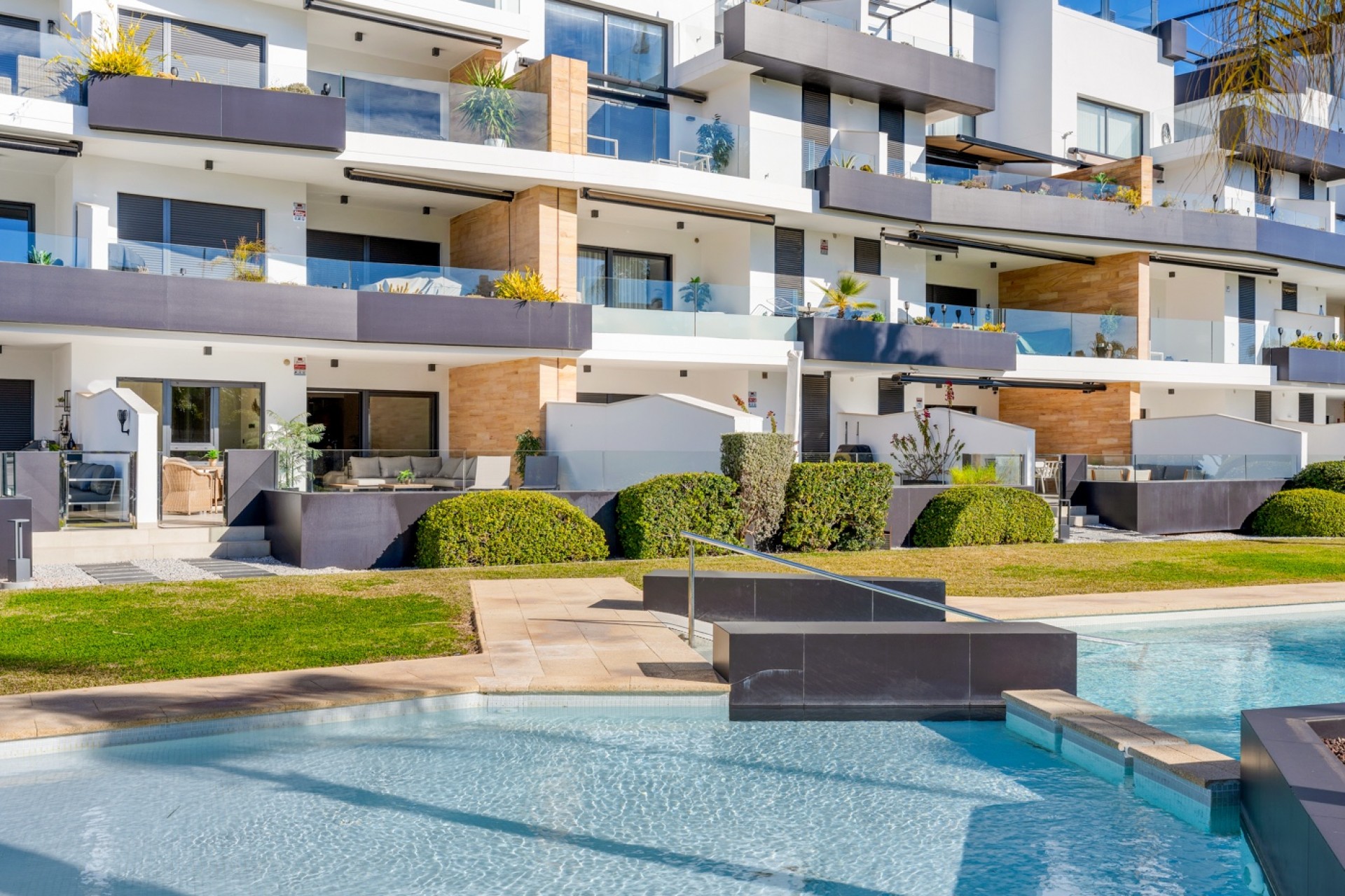 Brukt - Apartment -
Orihuela Costa - Costa Blanca