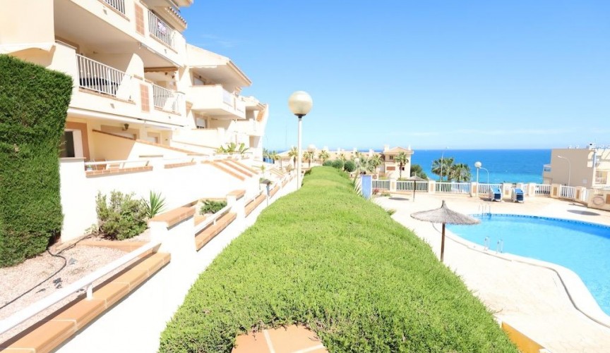 Brukt - Apartment -
Orihuela Costa - Costa Blanca