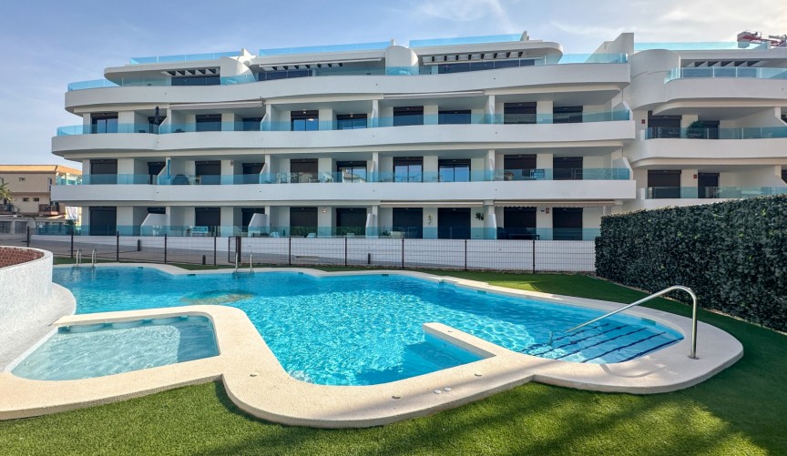 Brukt - Apartment -
Orihuela Costa - Costa Blanca