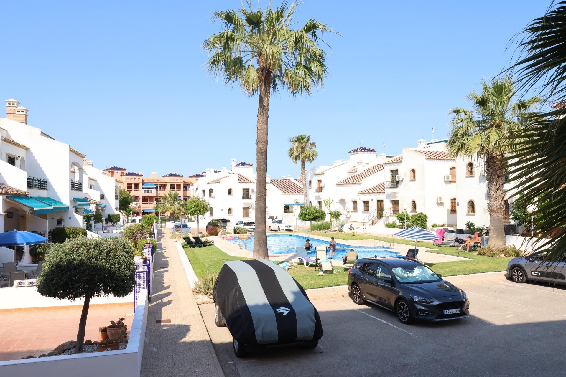 Brukt - Apartment -
Orihuela Costa - Costa Blanca