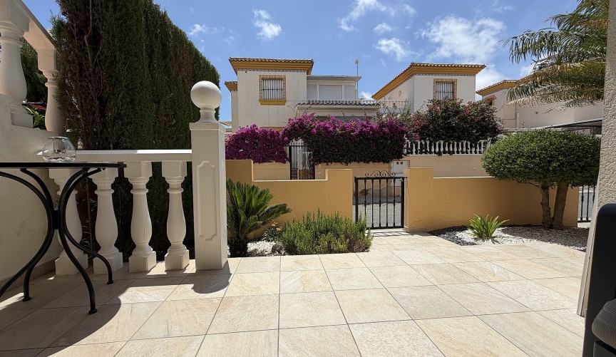 Brukt - Apartment -
Orihuela Costa - Costa Blanca