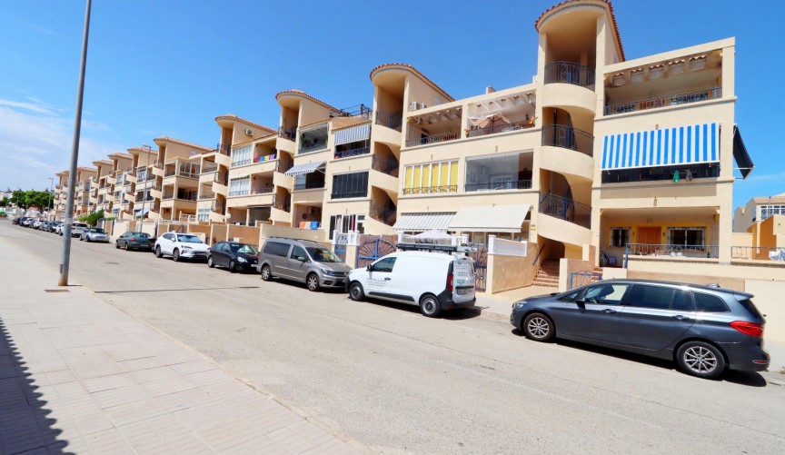 Brukt - Apartment -
Orihuela Costa - Costa Blanca