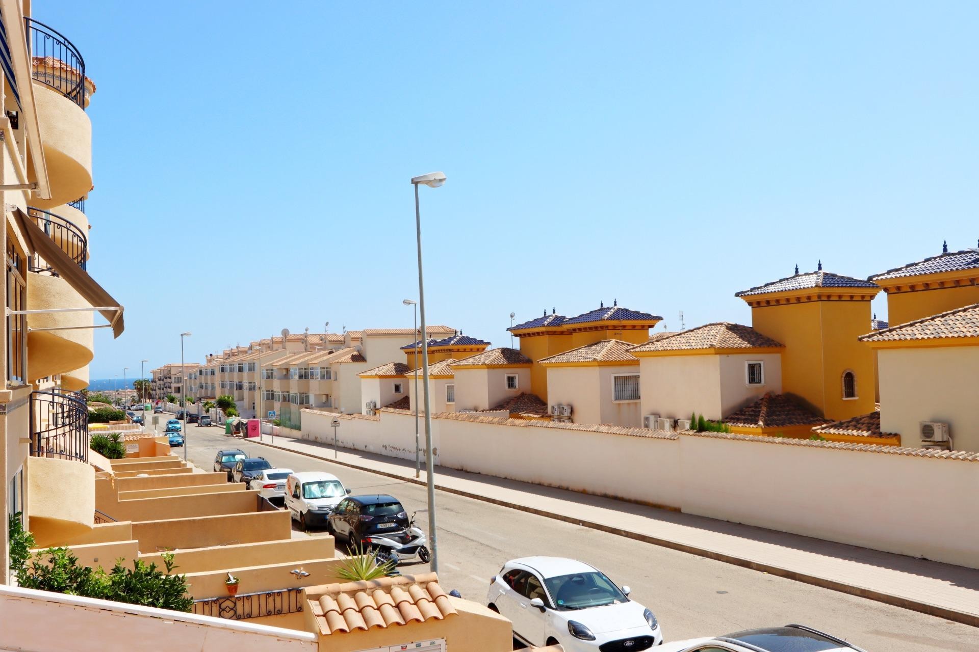 Brukt - Apartment -
Orihuela Costa - Costa Blanca
