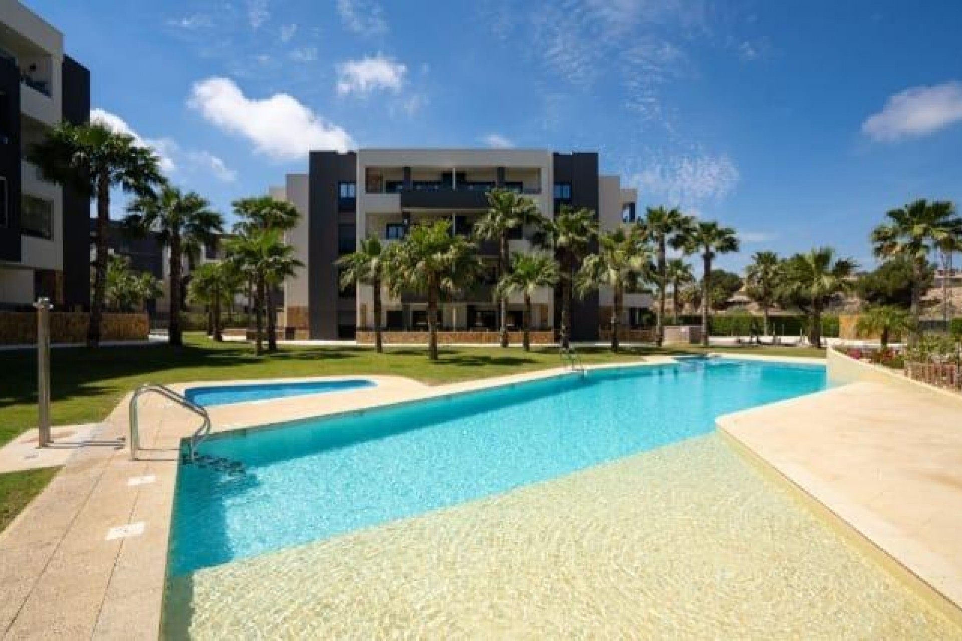 Brukt - Apartment -
Orihuela Costa - La Florida