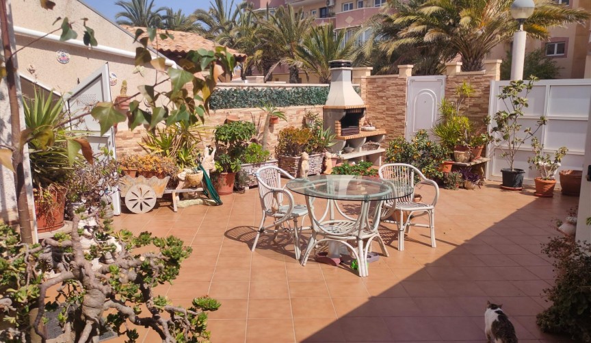 Brukt - Apartment -
Orihuela Costa - La Regia