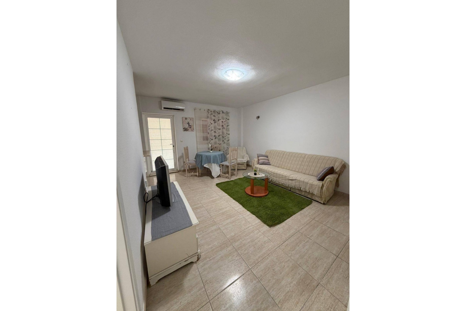 Brukt - Apartment -
Orihuela Costa - La Regia