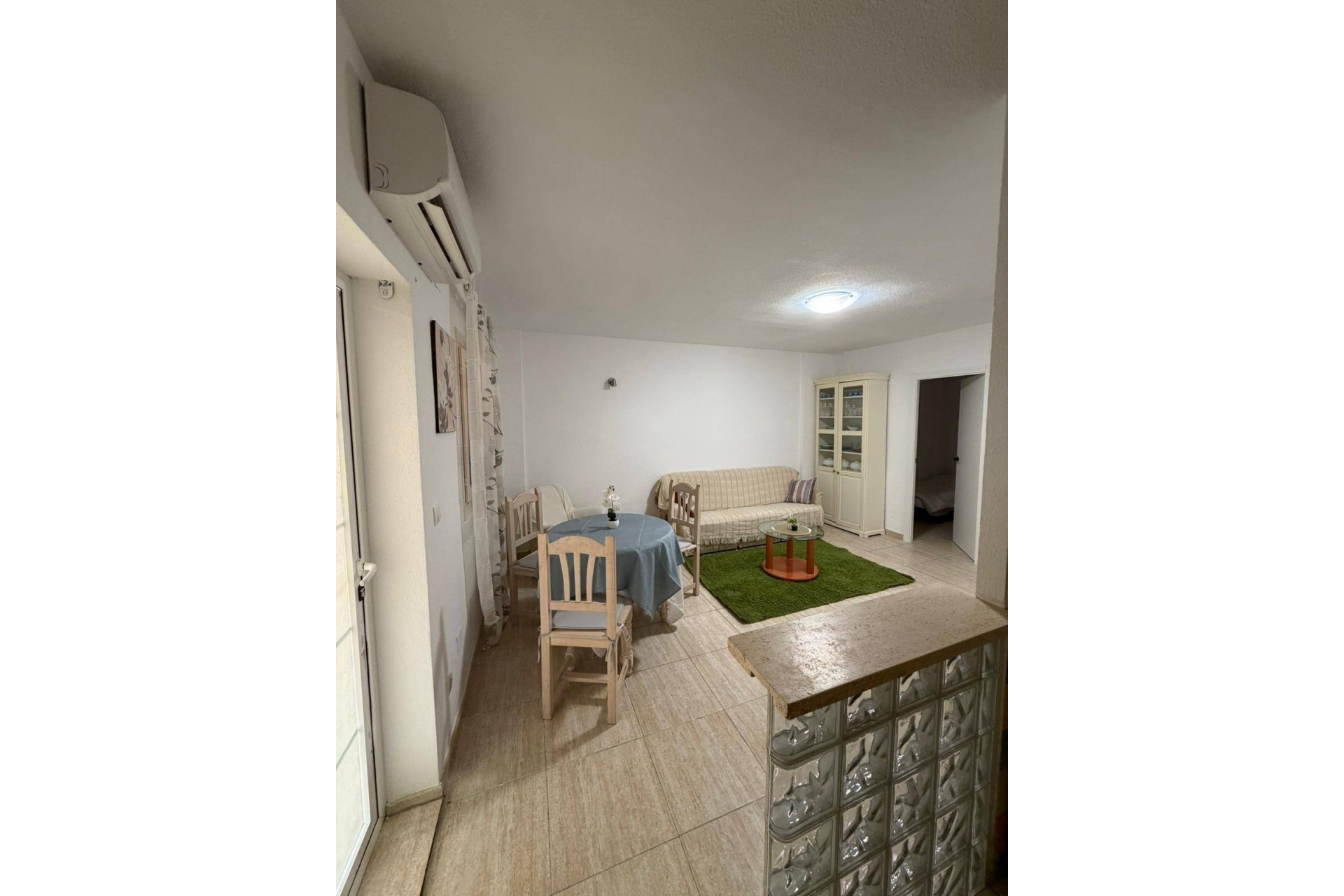 Brukt - Apartment -
Orihuela Costa - La Regia