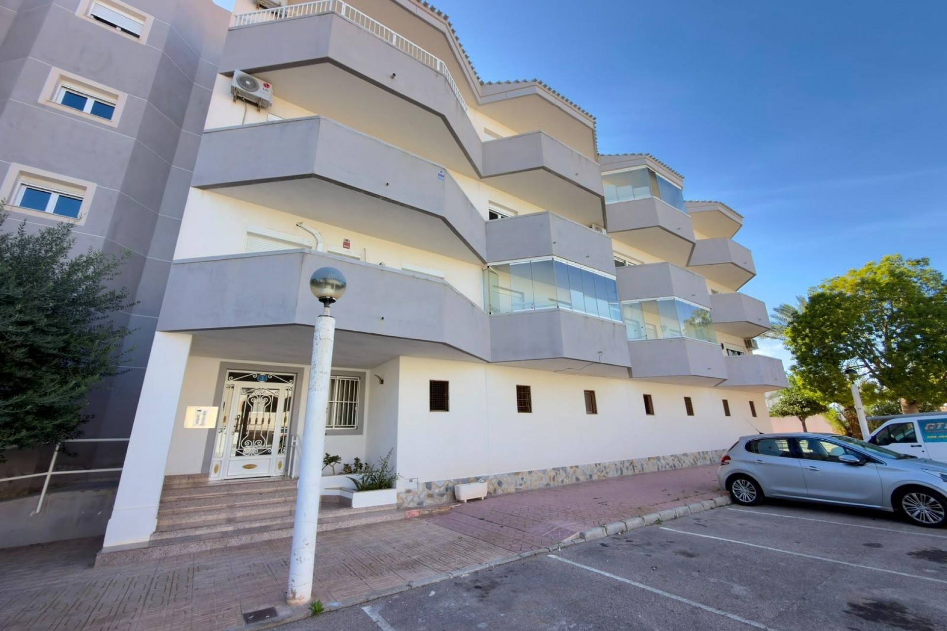 Brukt - Apartment -
Orihuela Costa - La Regia
