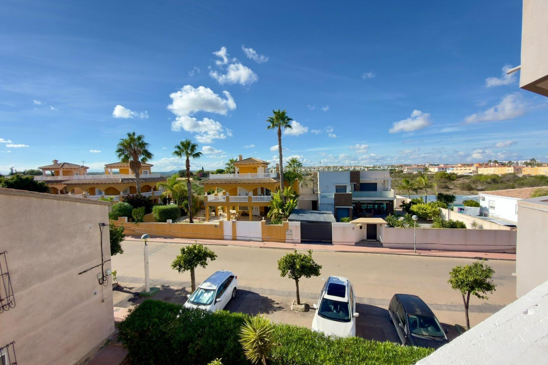 Brukt - Apartment -
Orihuela Costa - La Regia