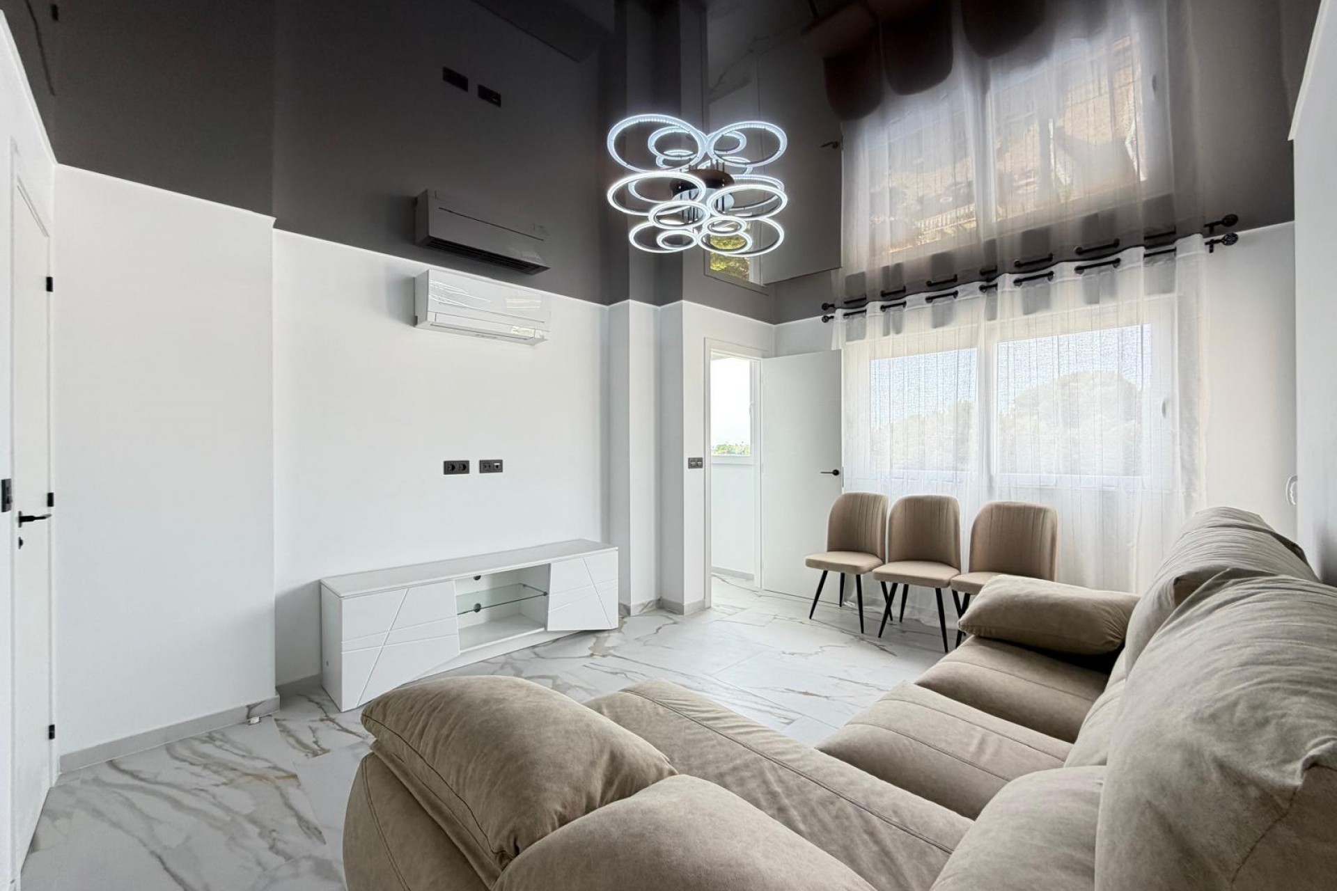 Brukt - Apartment -
Orihuela Costa - La Zenia