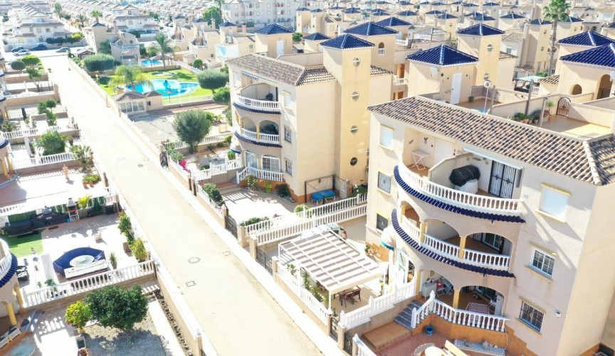 Brukt - Apartment -
Orihuela Costa - Lomas de Cabo Roig