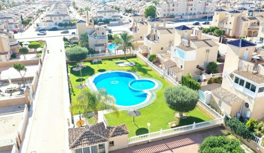 Brukt - Apartment -
Orihuela Costa - Lomas de Cabo Roig