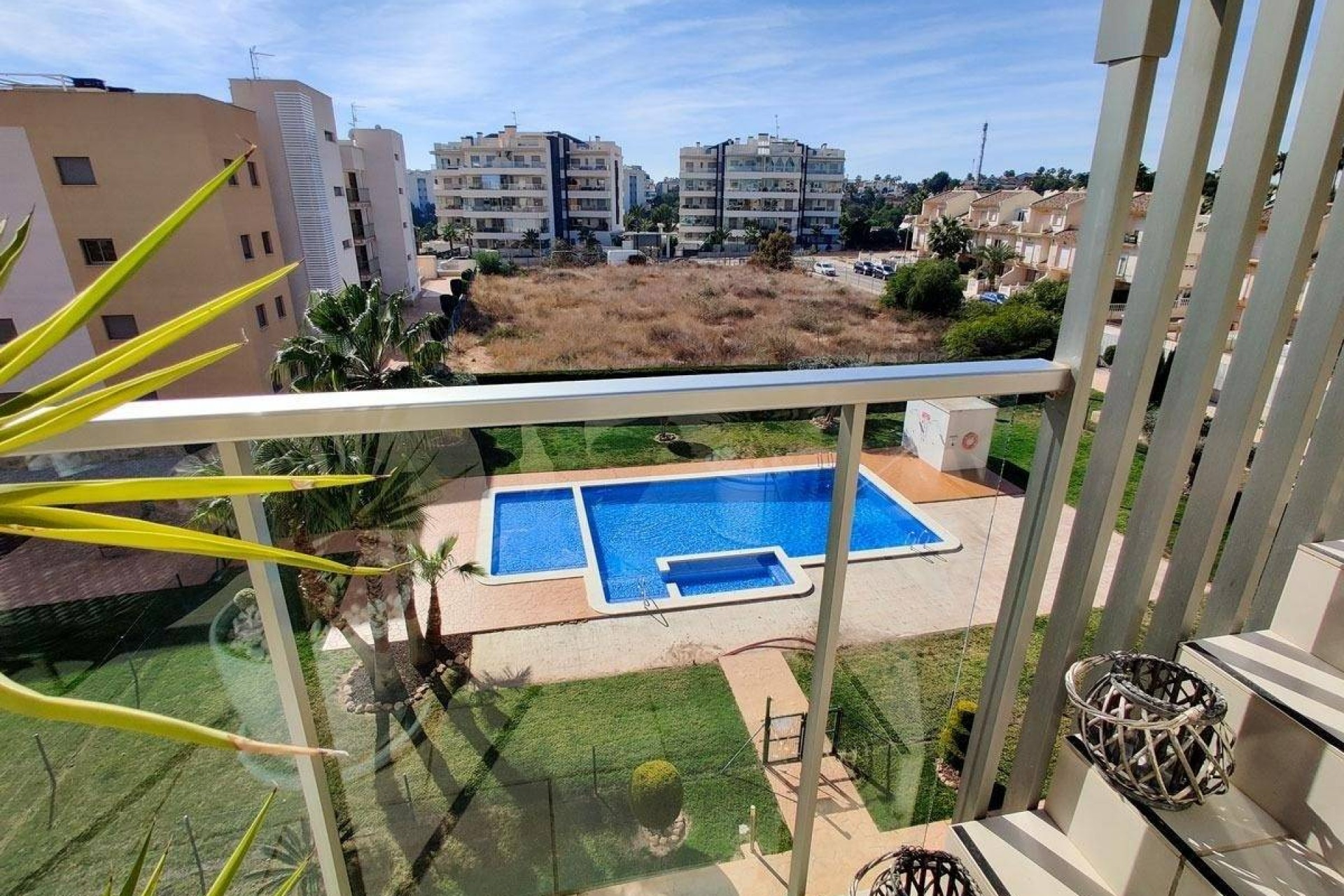 Brukt - Apartment -
Orihuela Costa - Montezenia