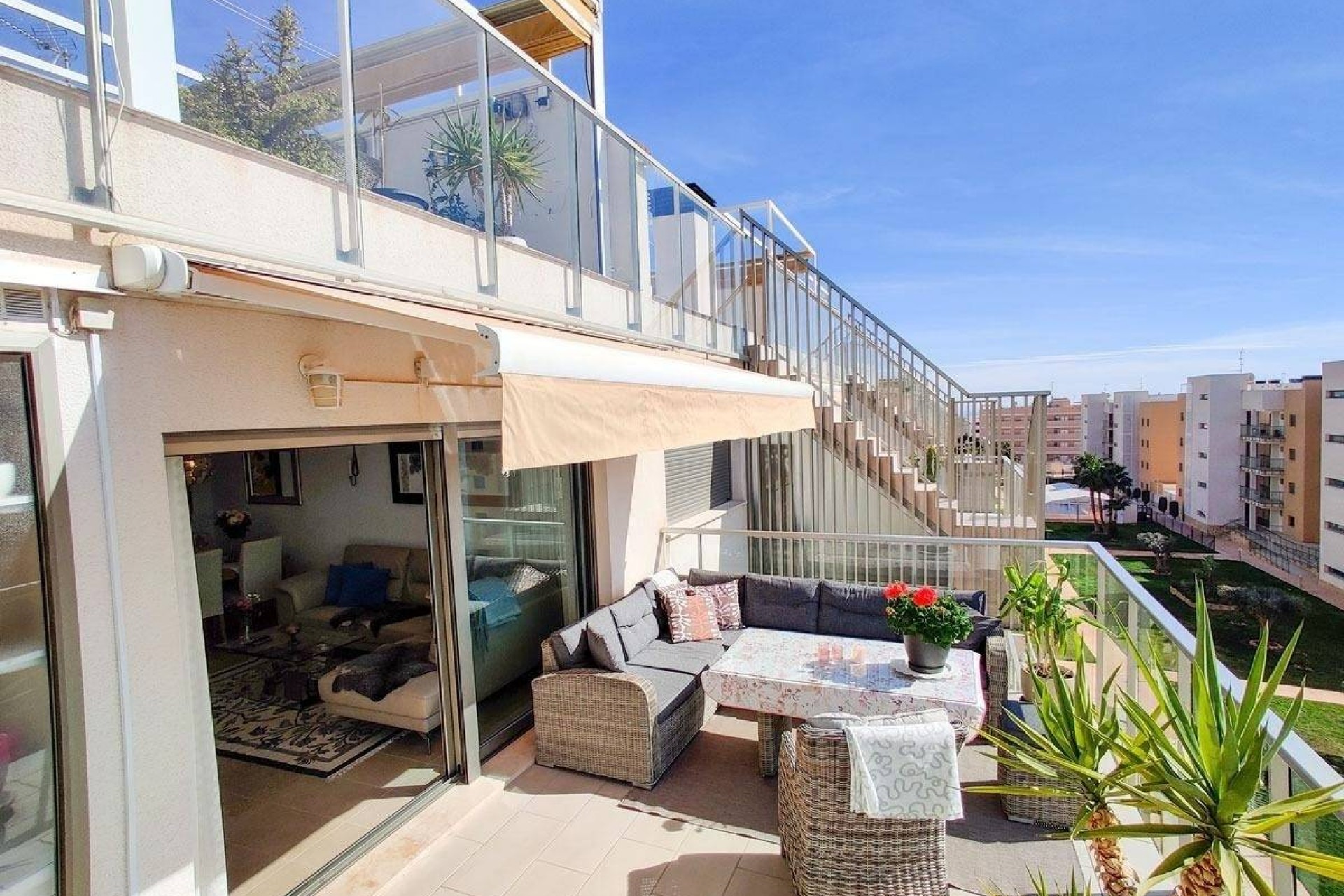 Brukt - Apartment -
Orihuela Costa - Montezenia