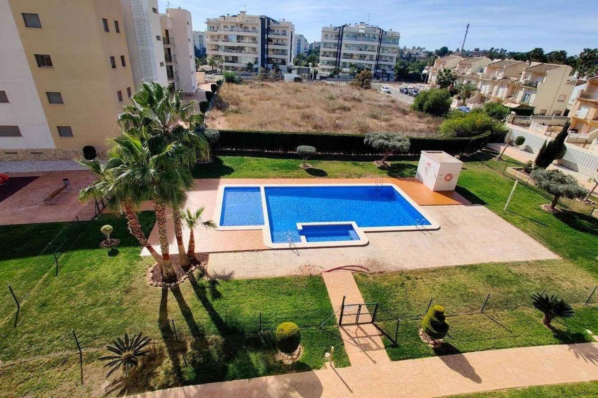 Brukt - Apartment -
Orihuela Costa - Montezenia