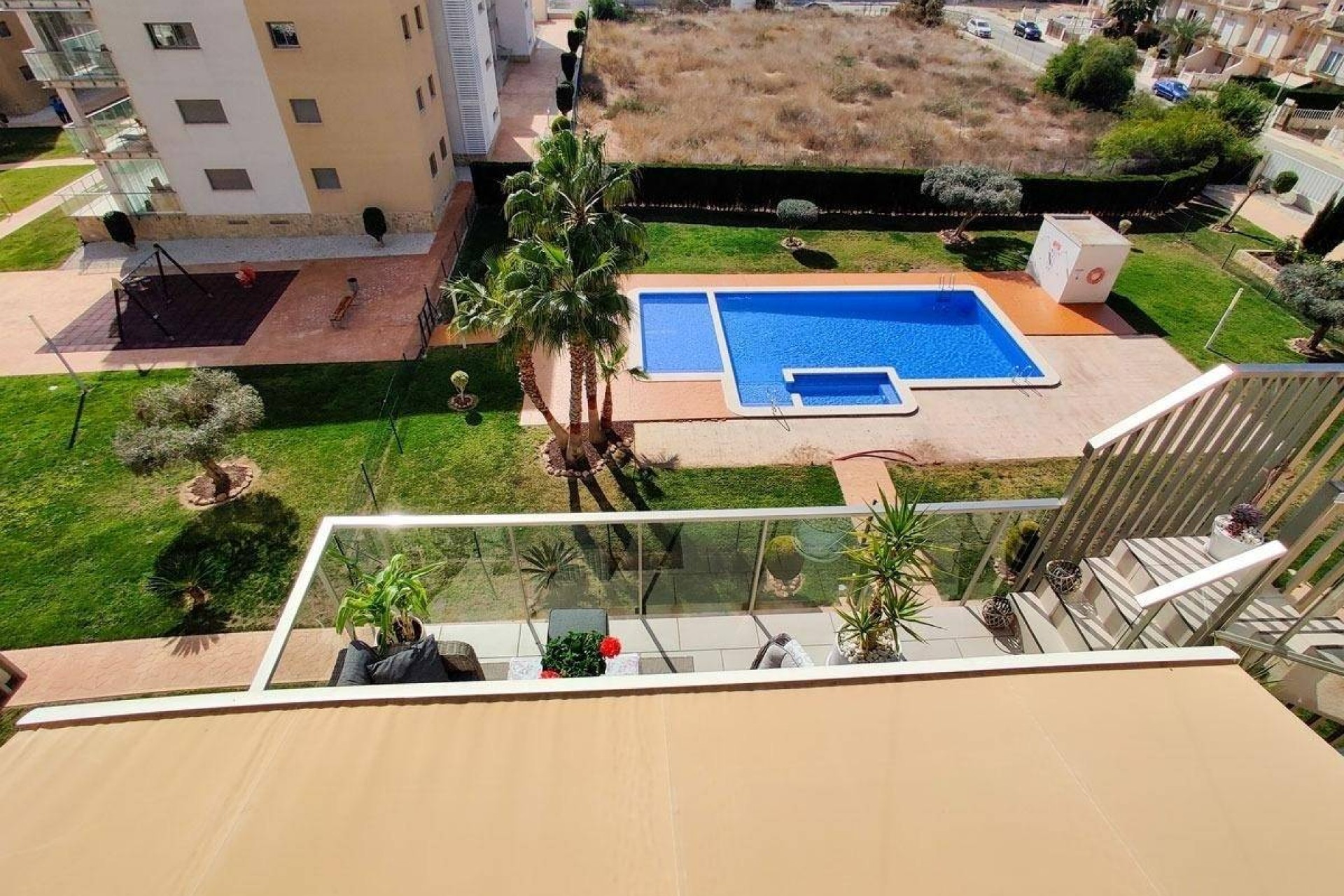 Brukt - Apartment -
Orihuela Costa - Montezenia