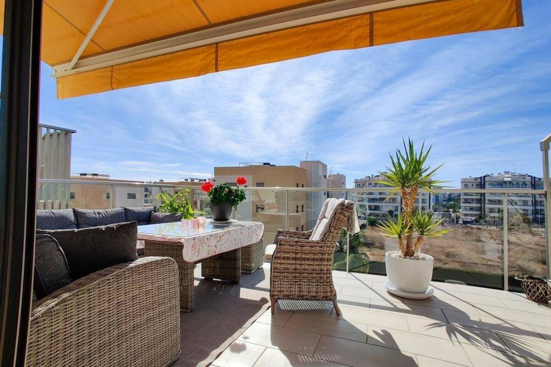 Brukt - Apartment -
Orihuela Costa - Montezenia