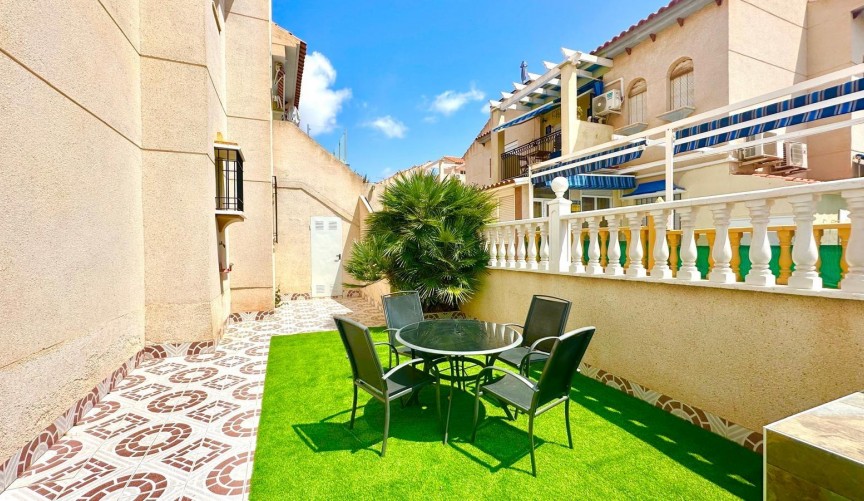 Brukt - Apartment -
Orihuela Costa - Playa Flamenca