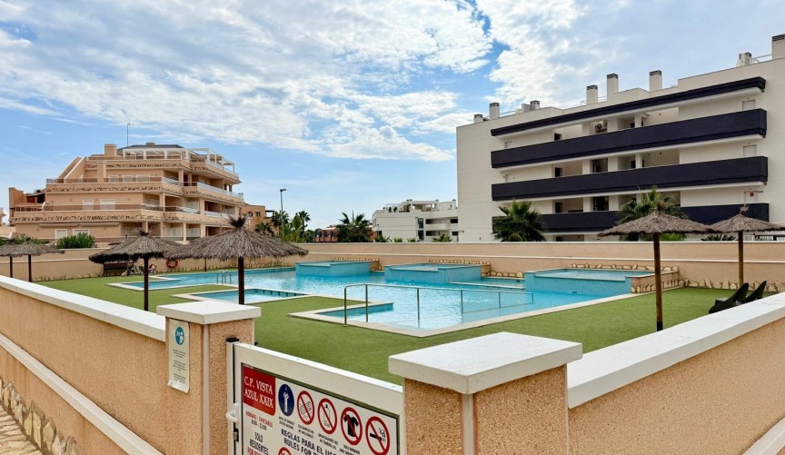 Brukt - Apartment -
Orihuela Costa - Villamartín-las Filipinas