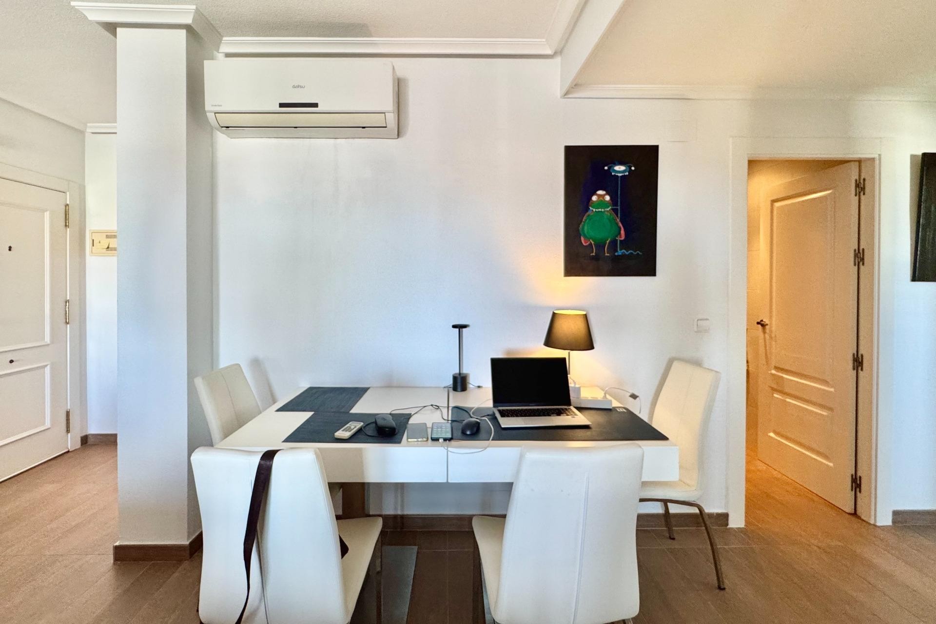 Brukt - Apartment -
Orihuela Costa - Villamartín-las Filipinas