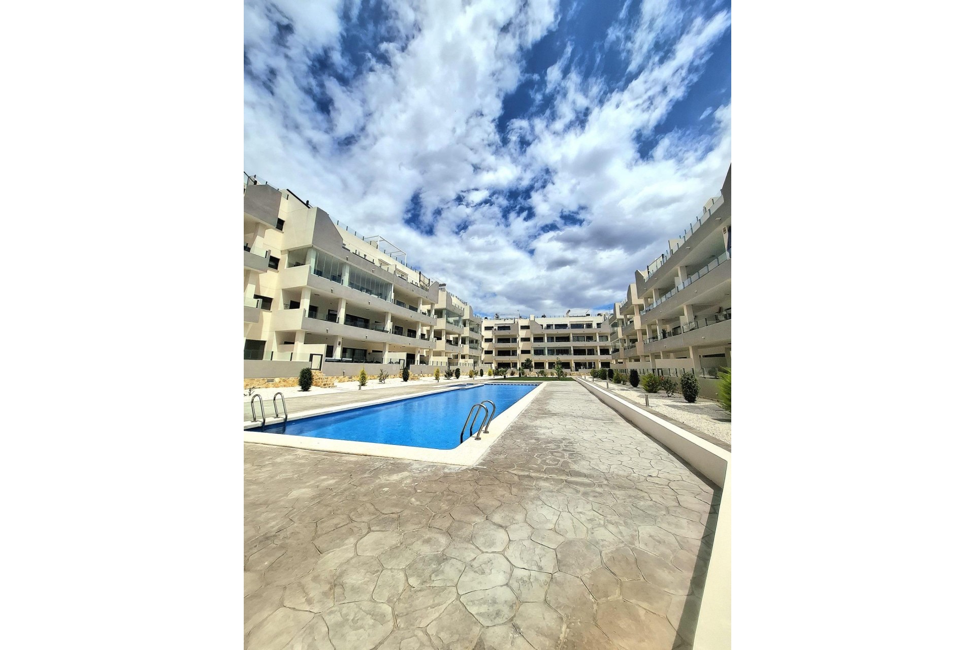 Brukt - Apartment -
Orihuela Costa - Villamartín