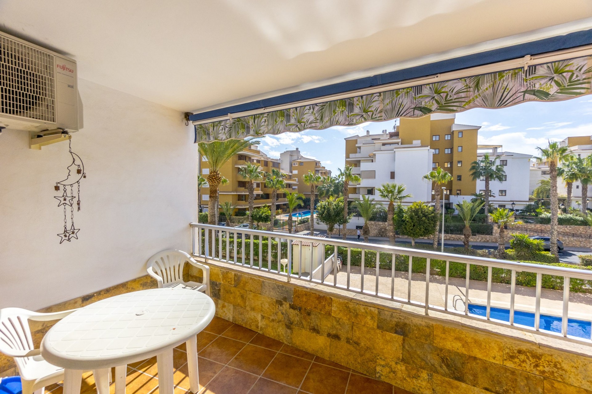 Brukt - Apartment -
Punta Prima - Costa Blanca