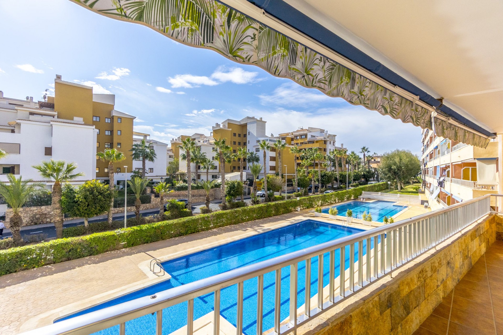 Brukt - Apartment -
Punta Prima - Costa Blanca