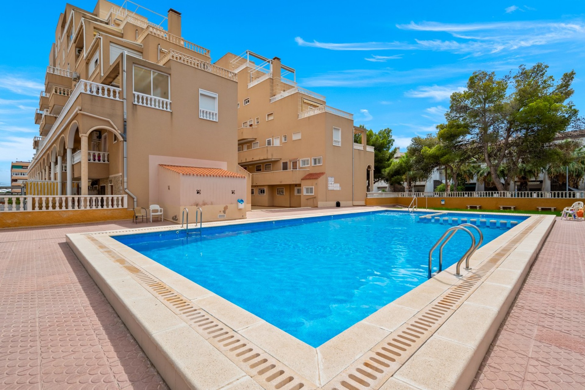 Brukt - Apartment -
Punta Prima - Costa Blanca