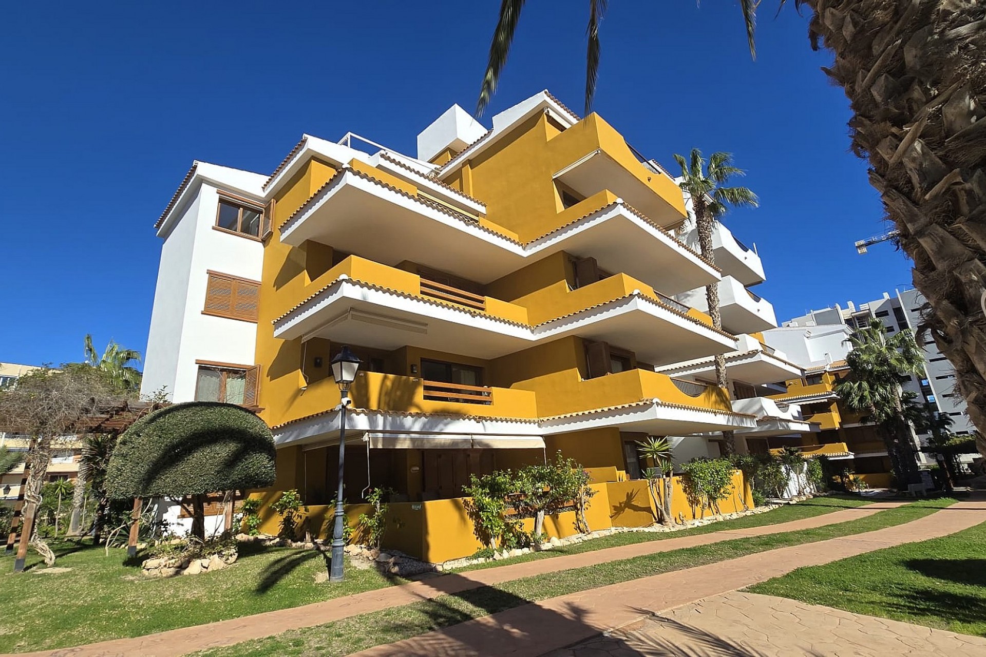 Brukt - Apartment -
Punta Prima - Costa Blanca