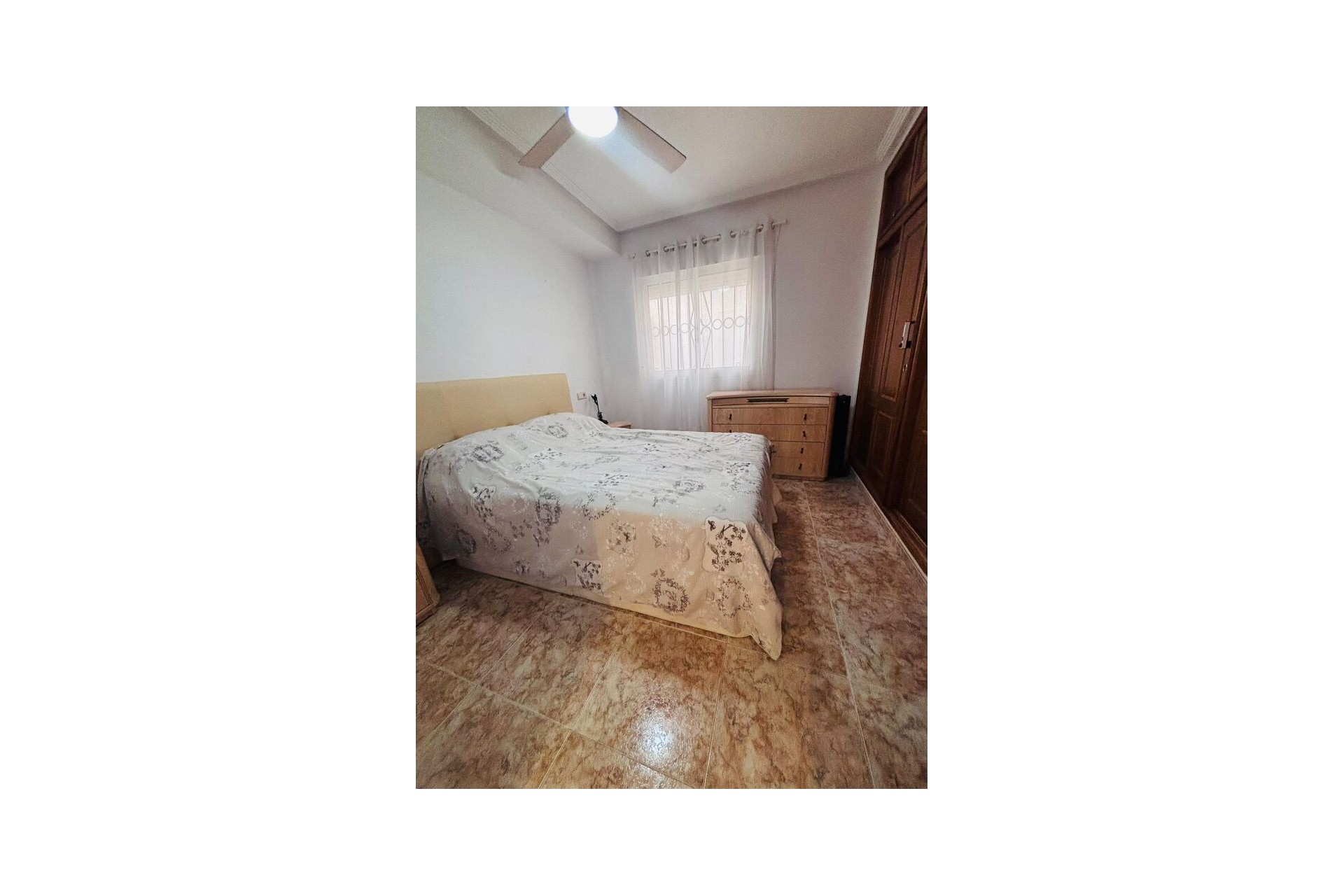 Brukt - Apartment -
Punta Prima - Costa Blanca