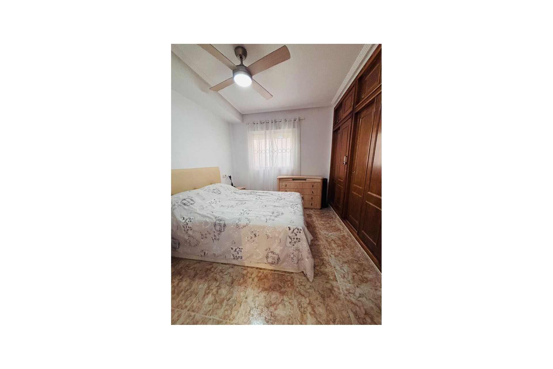 Brukt - Apartment -
Punta Prima - Costa Blanca