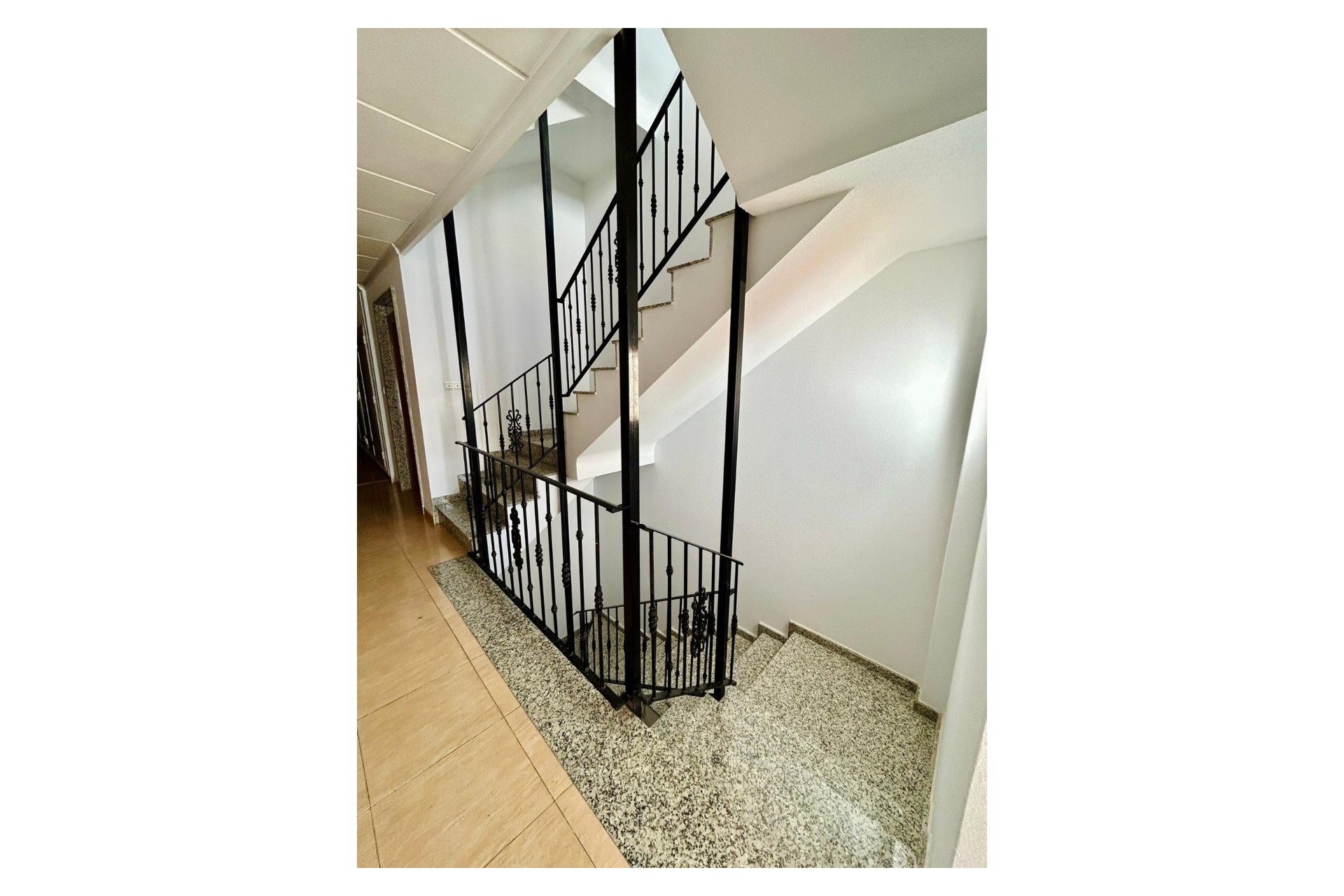 Brukt - Apartment -
San Isidro - Inland