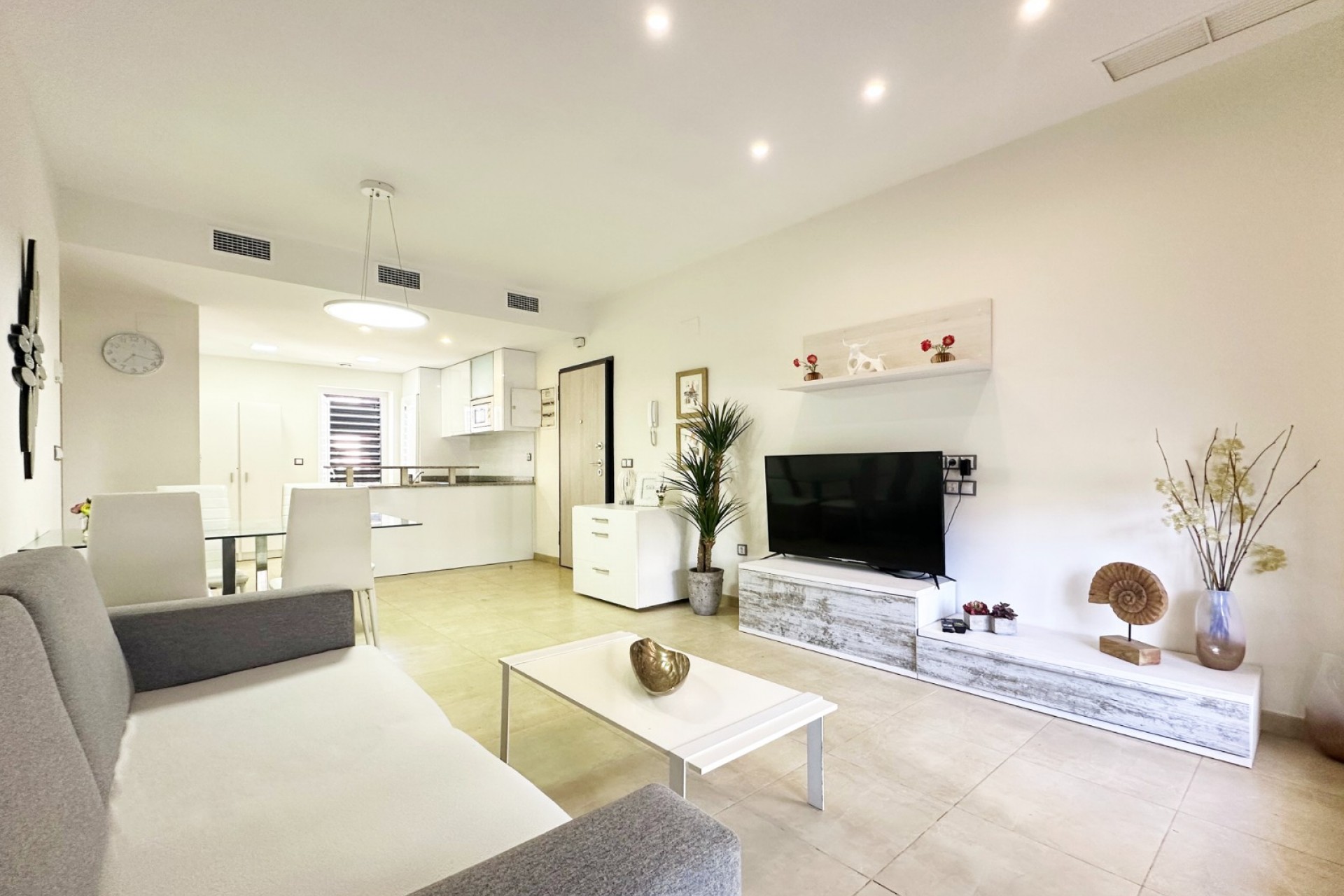 Brukt - Apartment -
Santa Pola - Costa Blanca