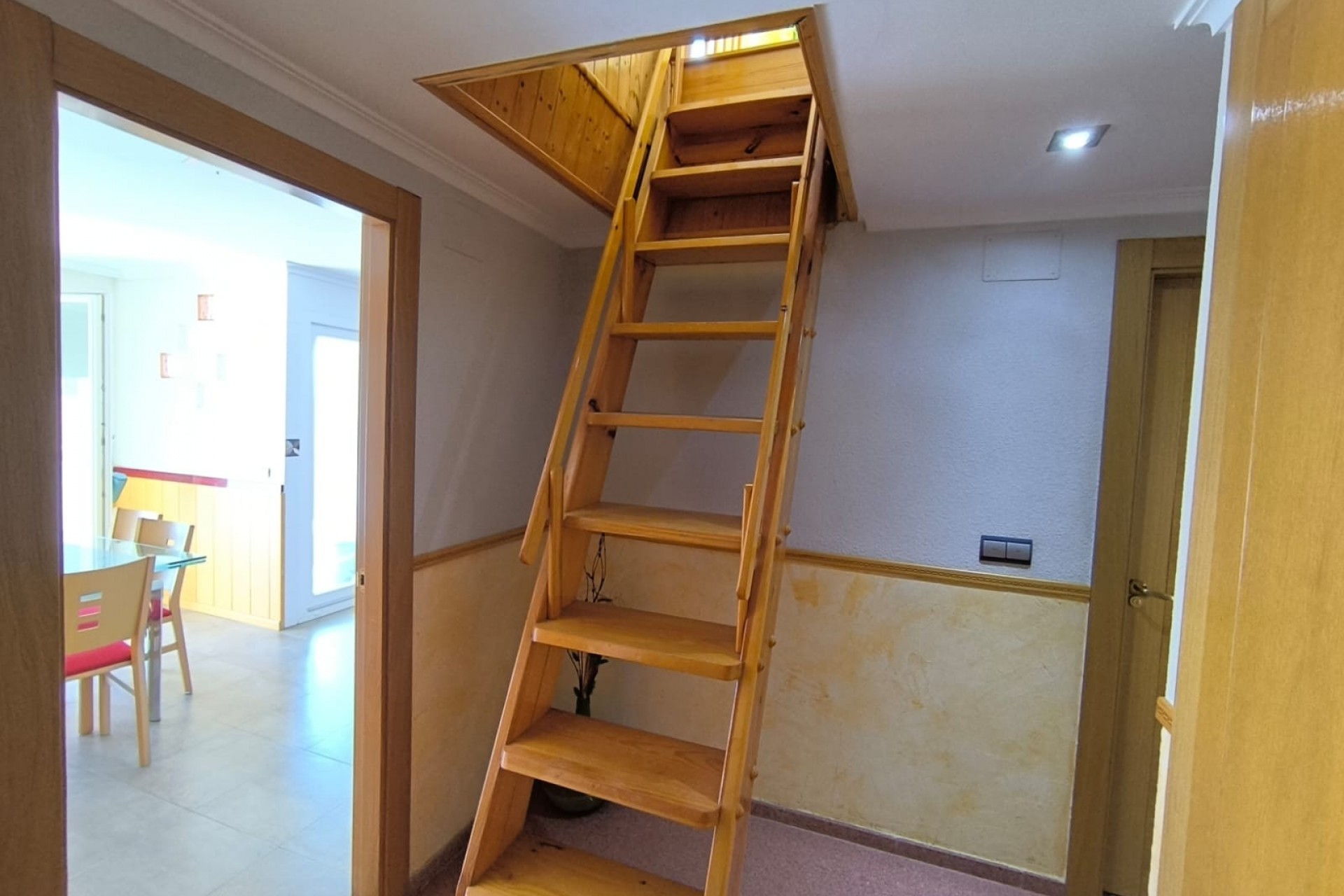 Brukt - Apartment -
Sax - Inland