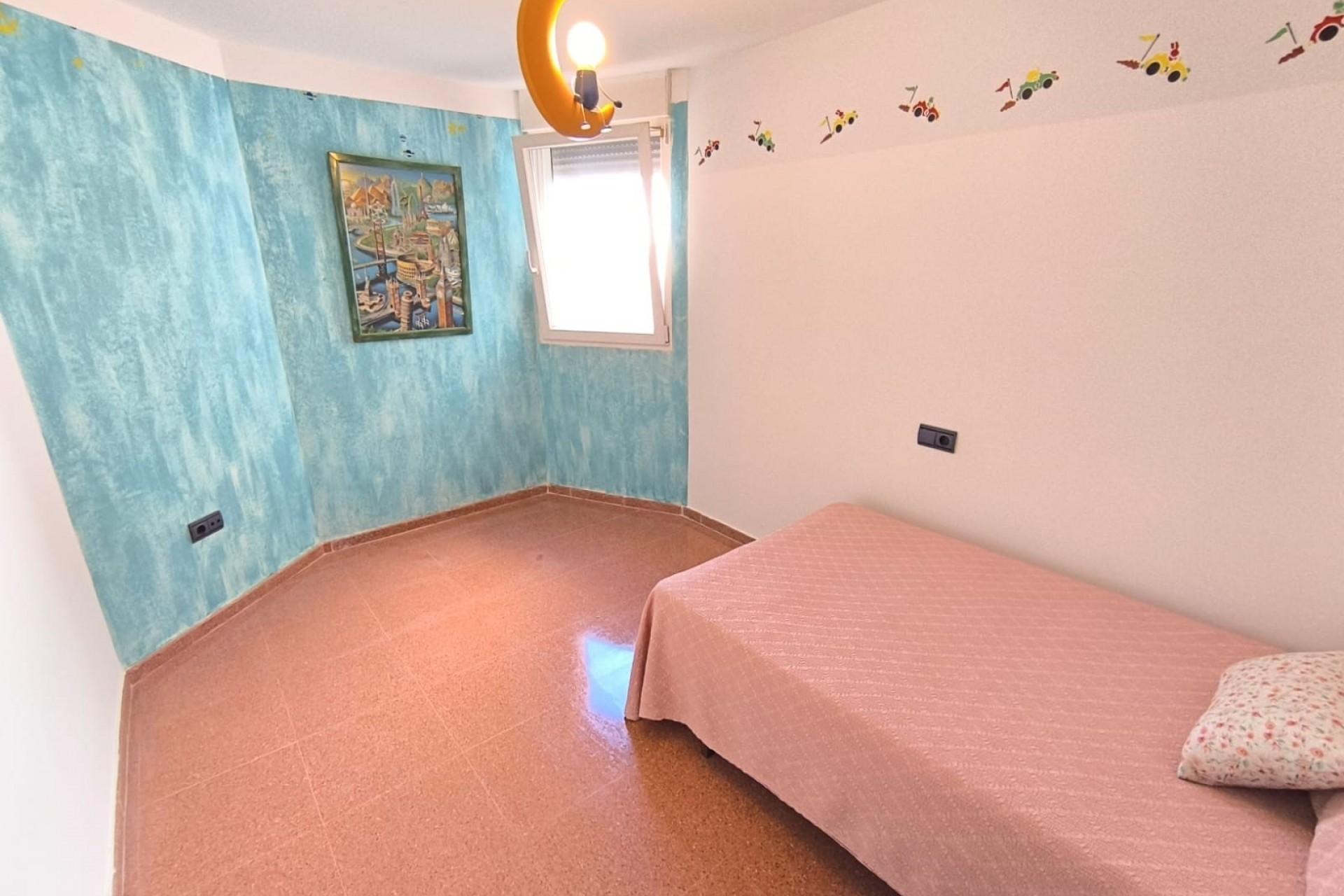 Brukt - Apartment -
Sax - Inland