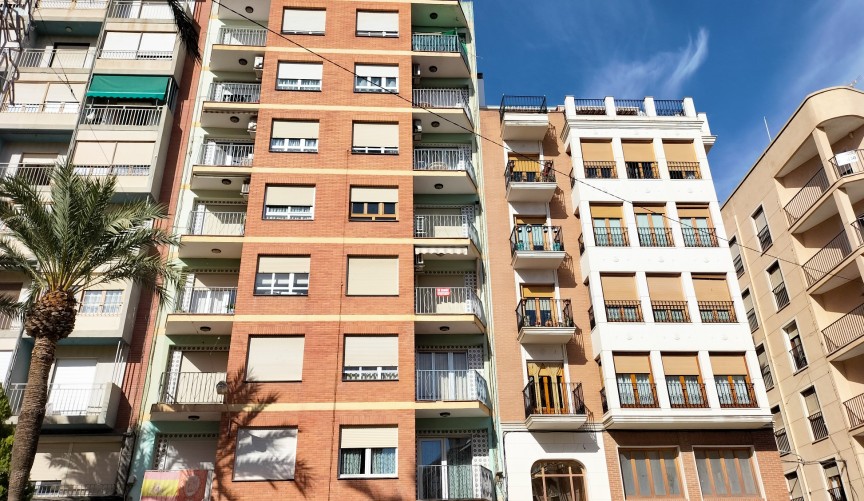 Brukt - Apartment -
Sax - Inland