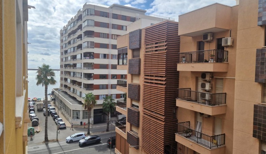 Brukt - Apartment -
Torrevieja - Acequion